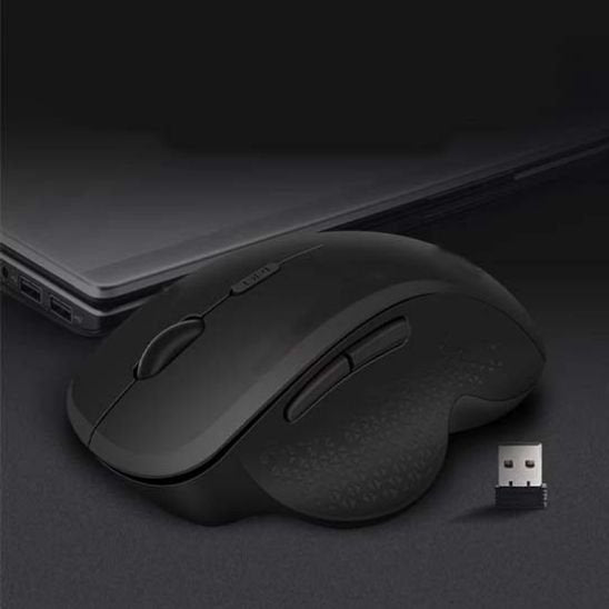 Souris sans fil noir avec ordinateur