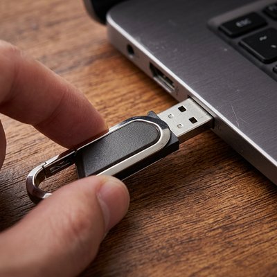 Clé usb 64 go connection