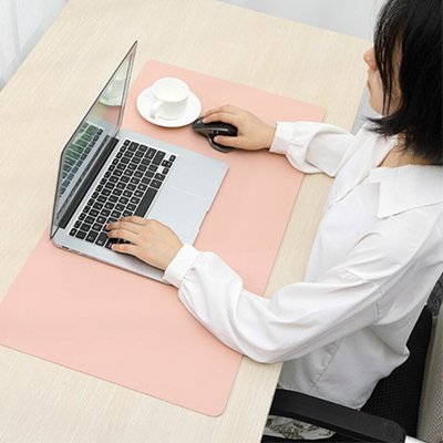 grand Tapis de souris orange pâle avec orinateur portable ouvert