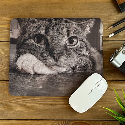 petit Tapis de souris gris avec visage d'un chat gris