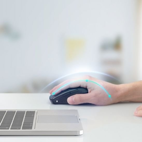 Souris sans fil avec ordinateur