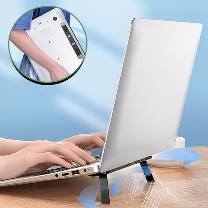 Support ordinateur portable sur une table personne qui écrit