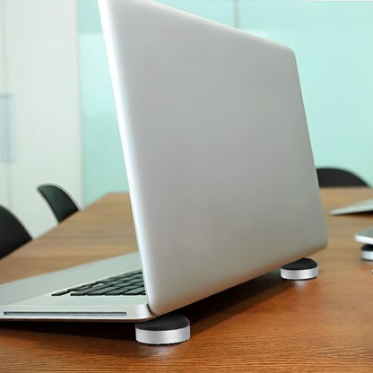 Support ordinateur portable  sur une table